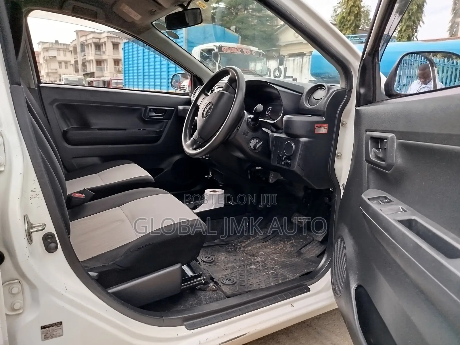 Toyota Pixis 2018 White