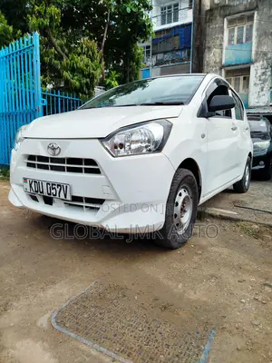 Toyota Pixis 2018 White