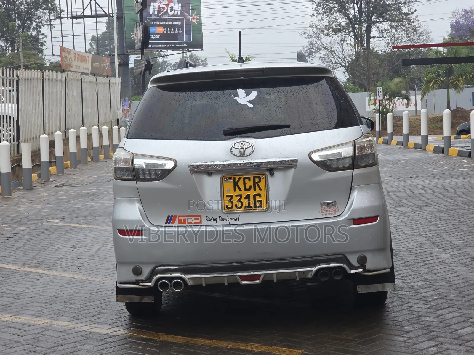 Toyota Wish 2011 Silver
