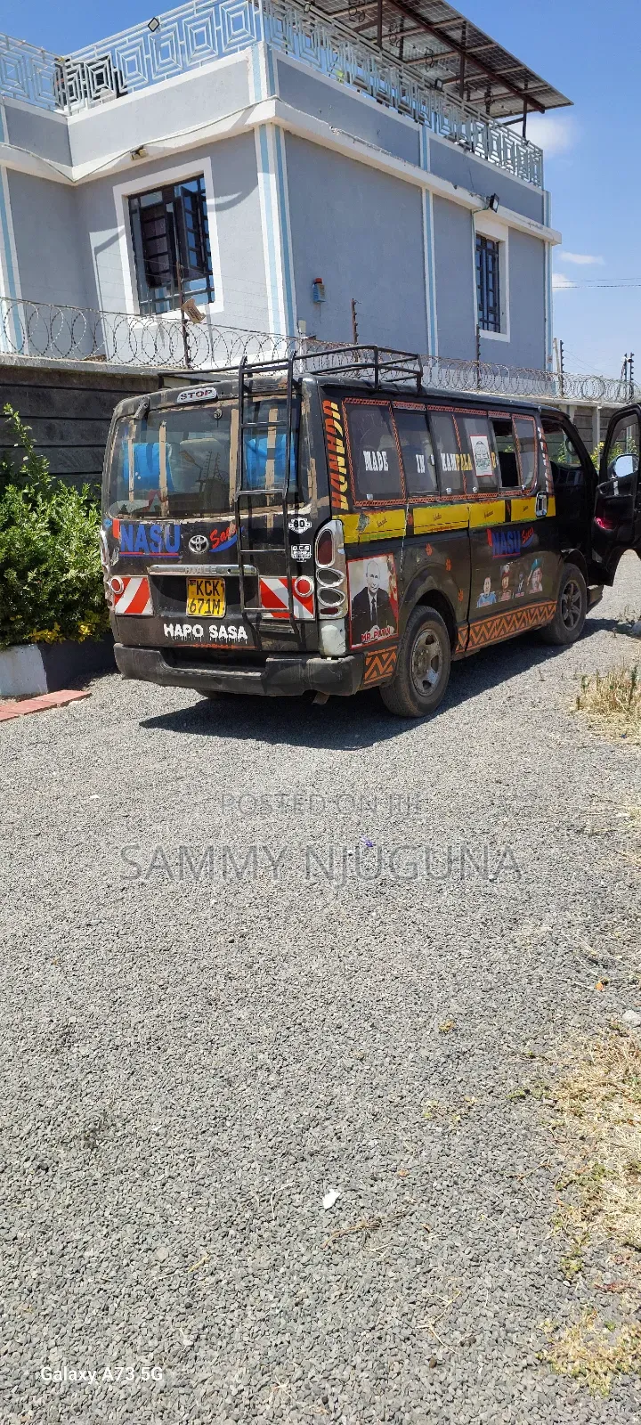 Toyota HiAce 2009 Black