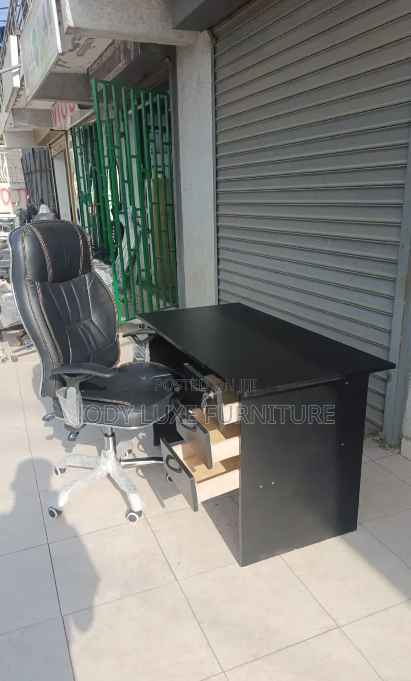 Executive Chair and Office Desk