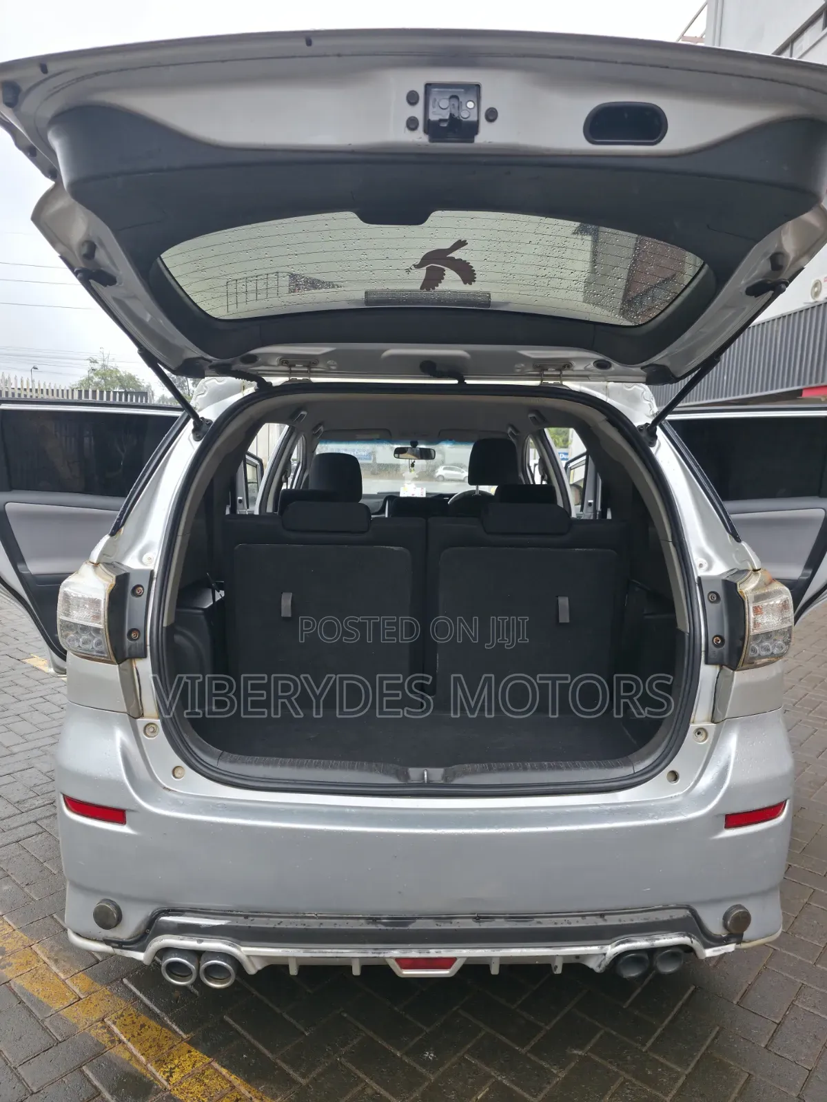 Toyota Wish 2011 Silver