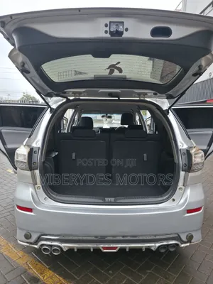 Toyota Wish 2011 Silver