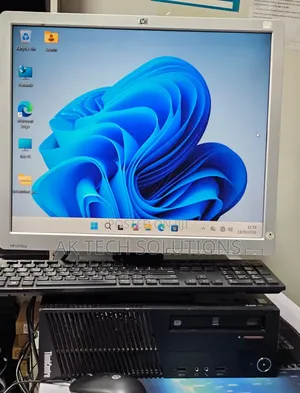 Desktop Computer Lenovo ThinkCentre M93p 8GB Intel Core i5 HDD 500GB