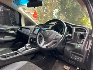 Honda Fit Shuttle 2018 Blue