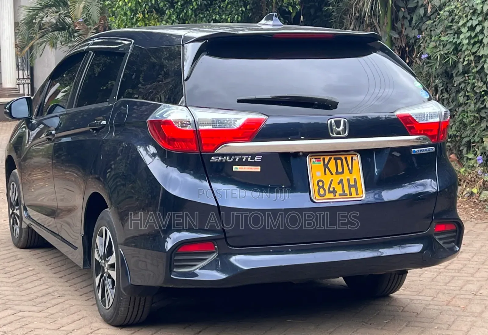 Honda Fit Shuttle 2018 Blue