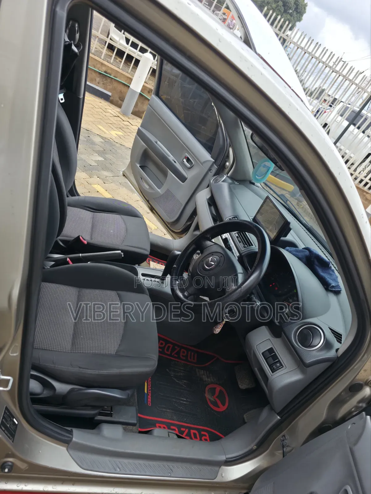 Mazda Demio 2006