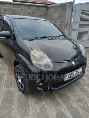 Toyota Passo 1.0 AWD 2011 Black