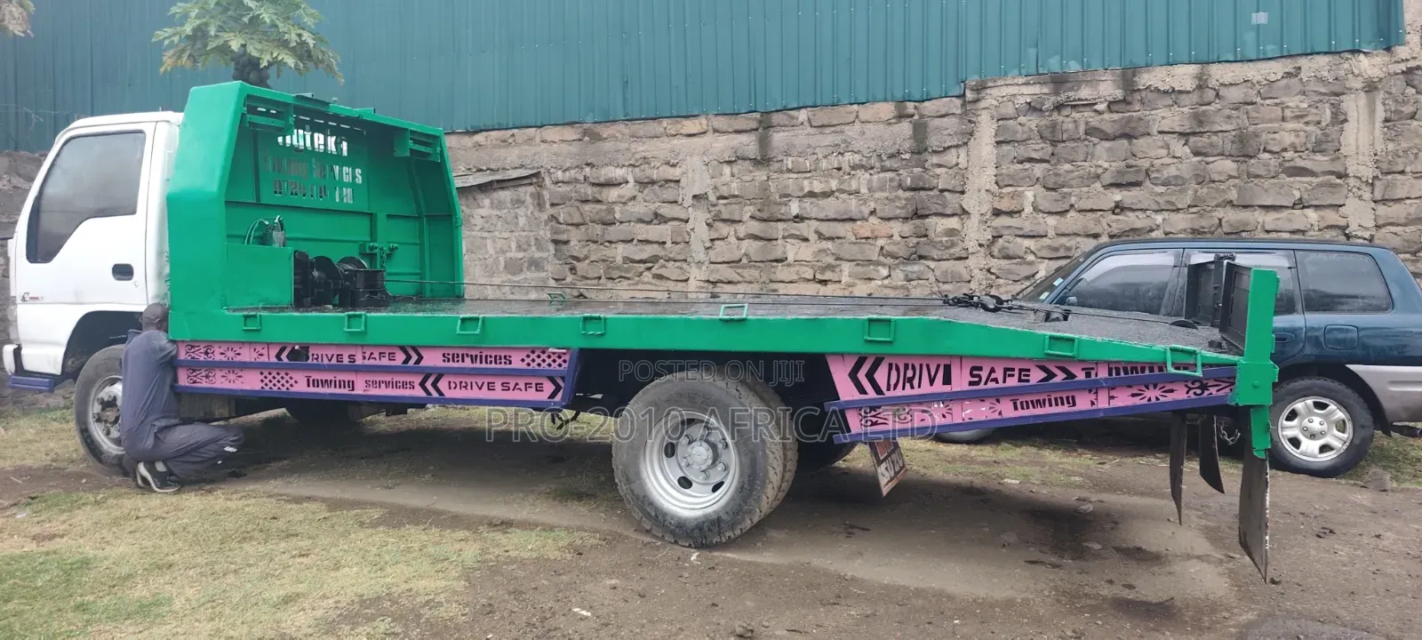 NPR Isuzu Flatbed