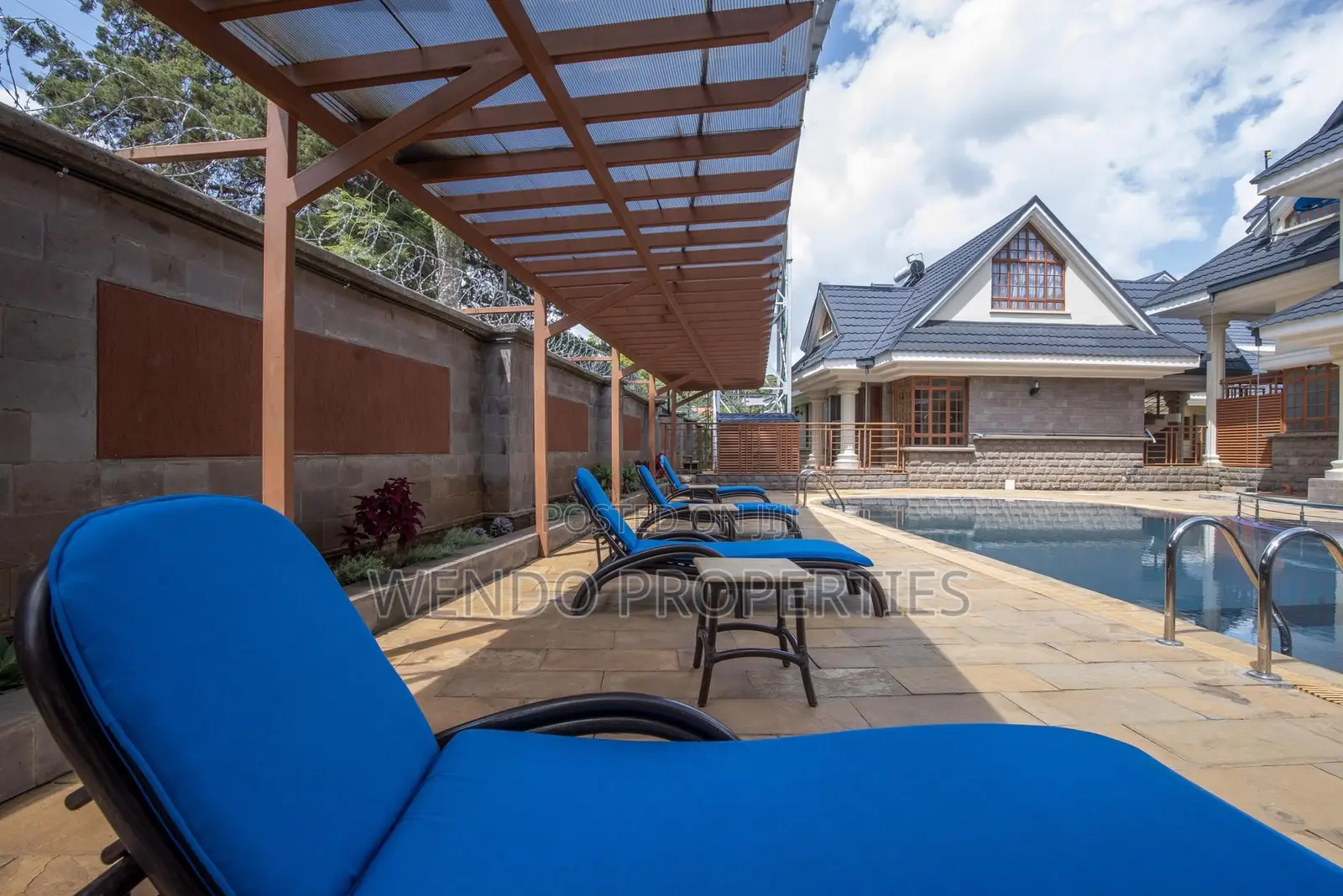 Furnished 4bdrm Duplex in Windy Ridge, Karen C for rent