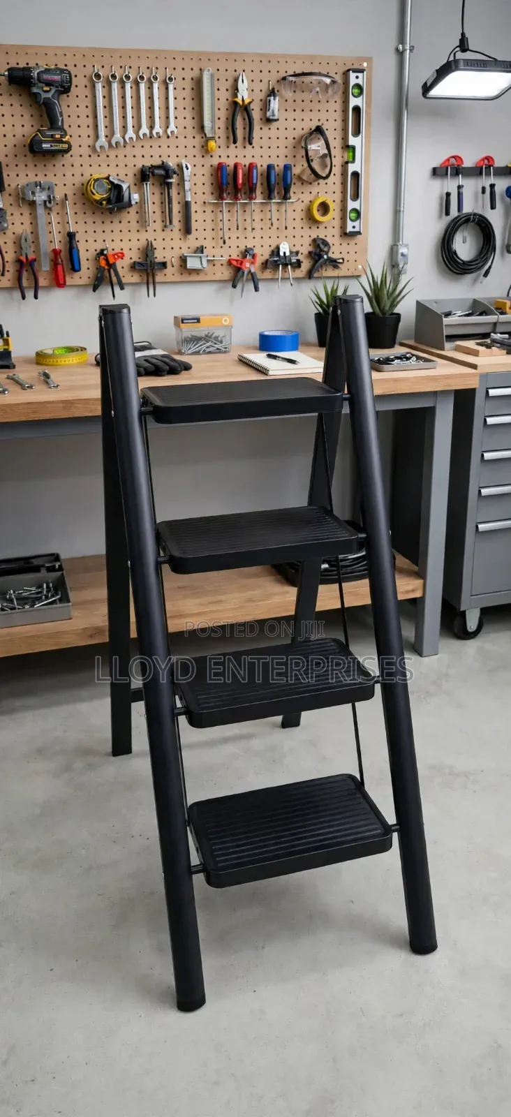 4 Layer Metallic Ladder
