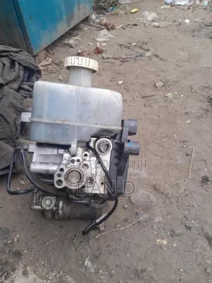 Mitsubishi Hydraulic Brake Booster Assemply