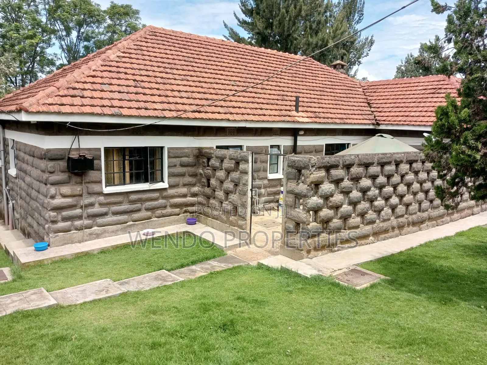 Furnished 4bdrm Bungalow in Milimani for sale