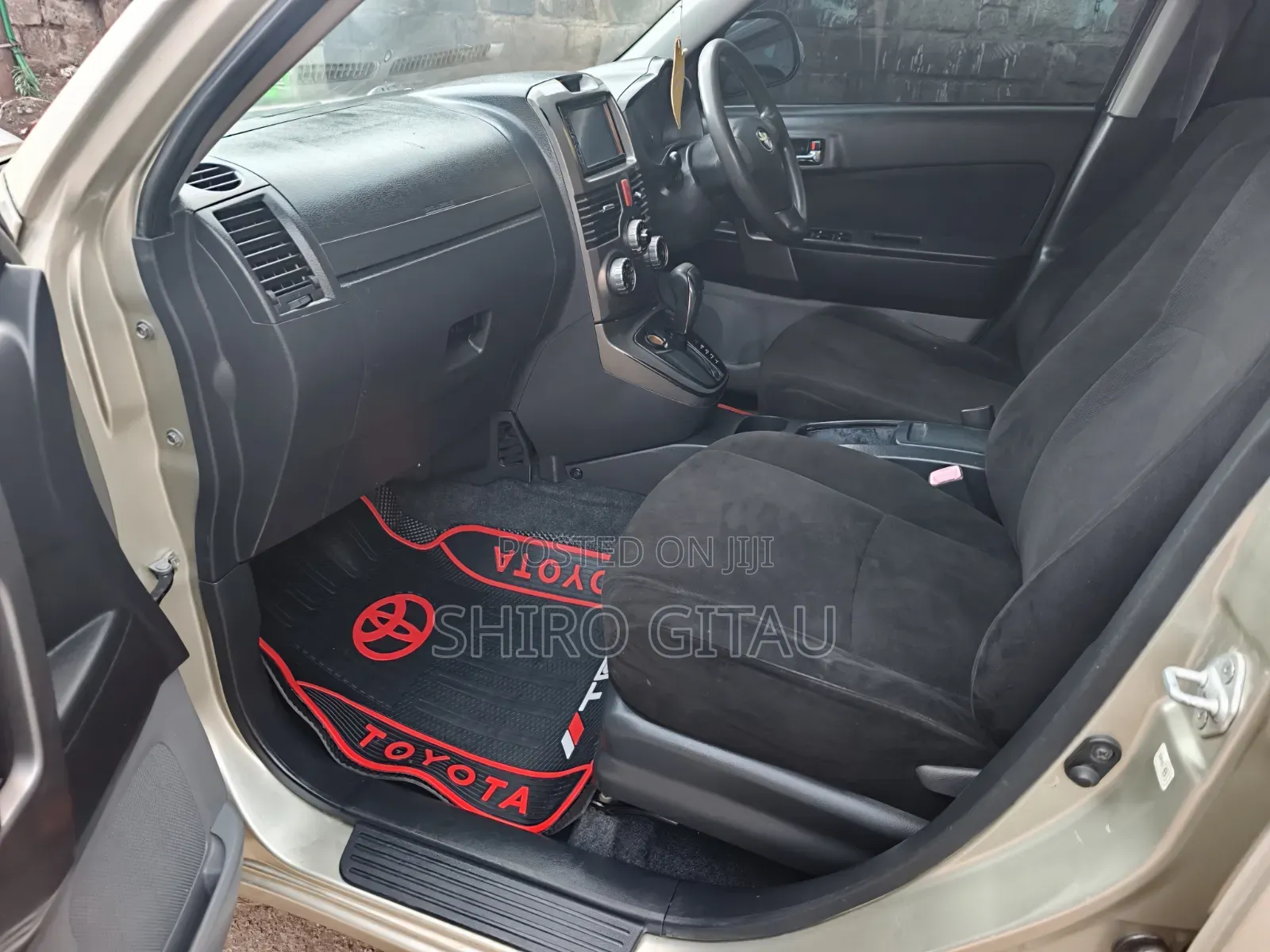 Toyota Rush 1.5 AWD 2011 Silver