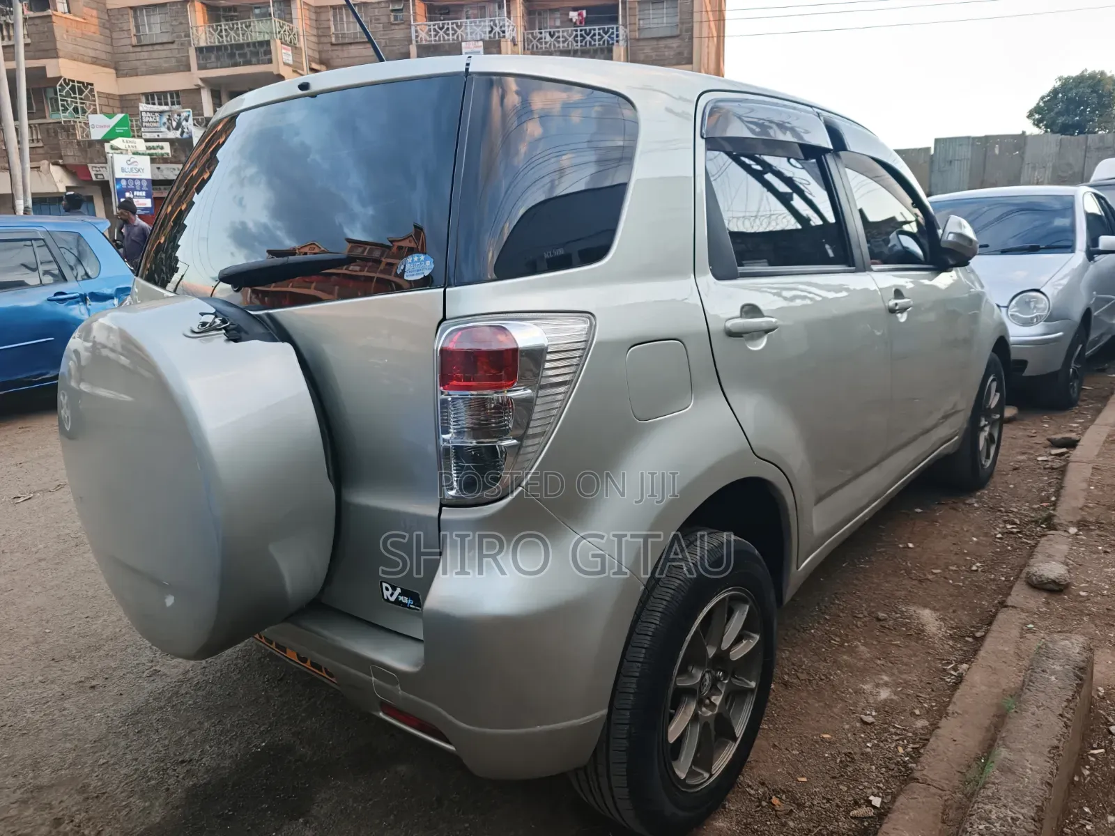 Toyota Rush 1.5 AWD 2011 Silver
