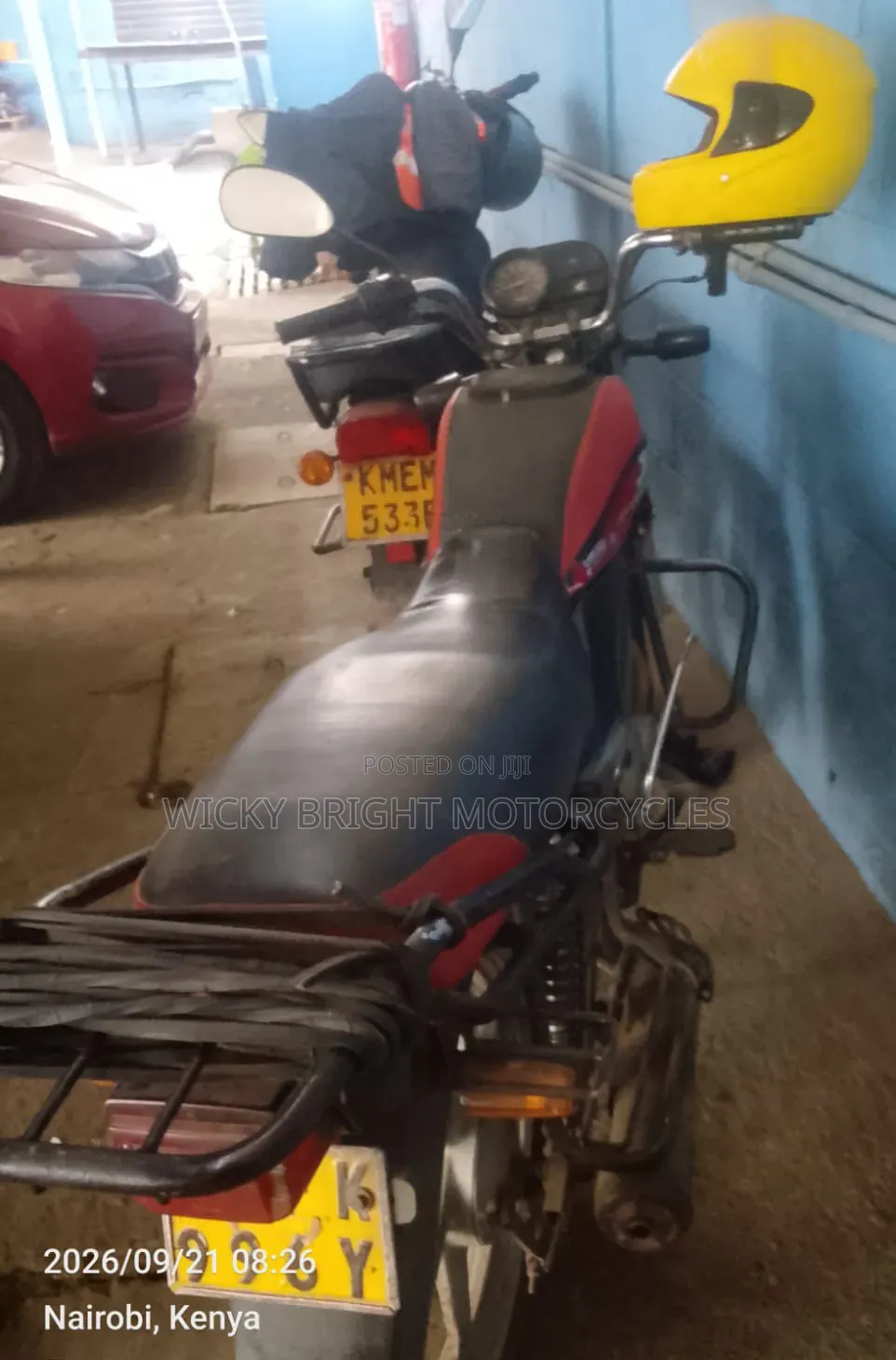 Honda CB 2022 Red