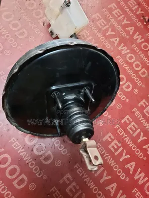 Brake Booster/ Master Cylinder Toyota ISt,Probox