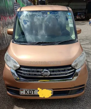 Nissan Dayz 2017 Gold