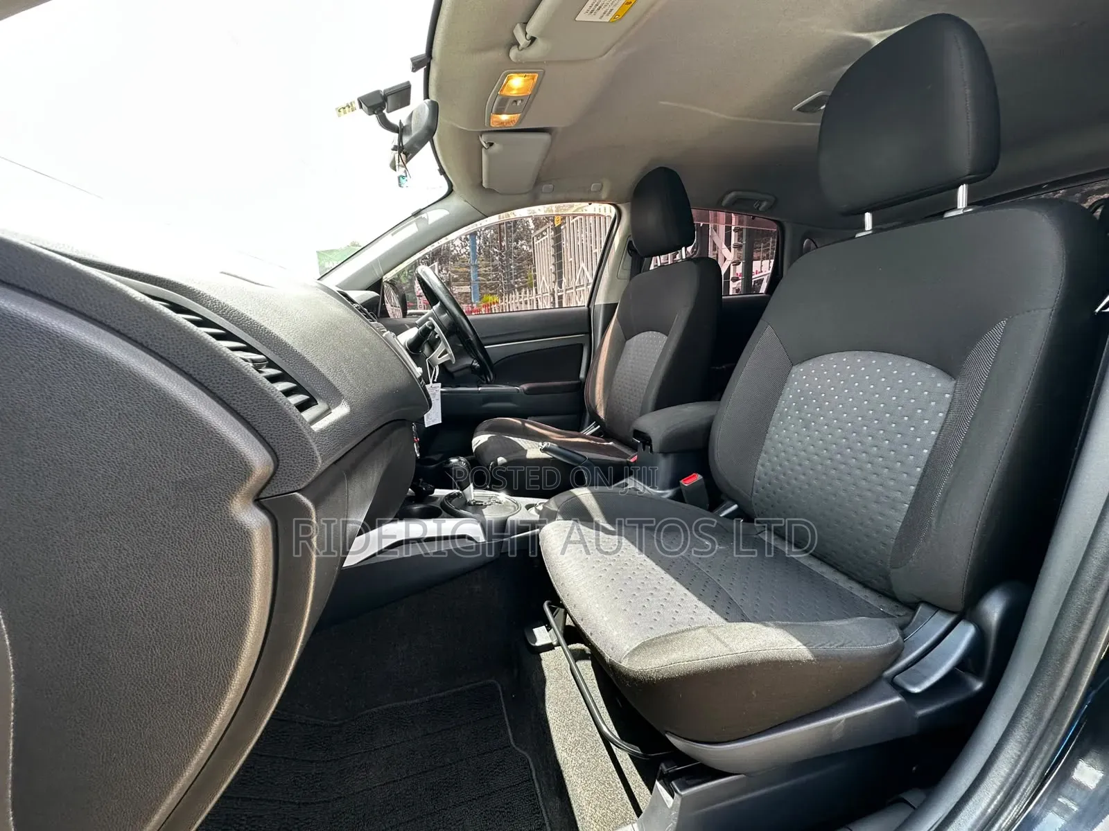 Mitsubishi RVR 2.0 2012 Black