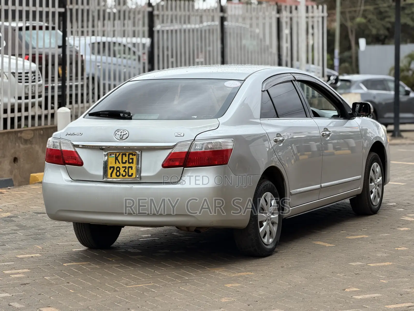 Toyota Premio 2009 Silver