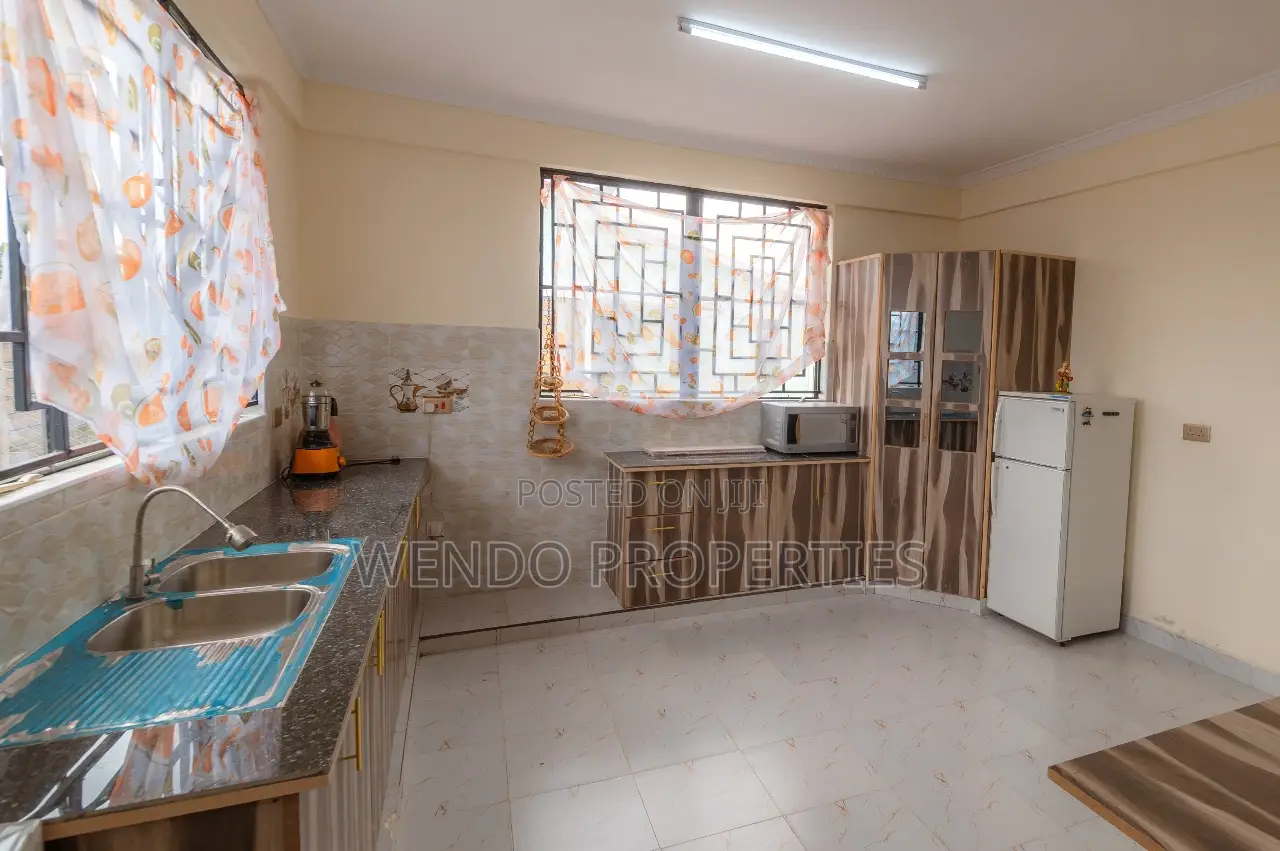 3bdrm Bungalow in Nakuru Town, KITI Area for sale