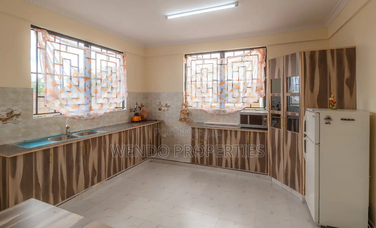 3bdrm Bungalow in Nakuru Town, KITI Area for sale