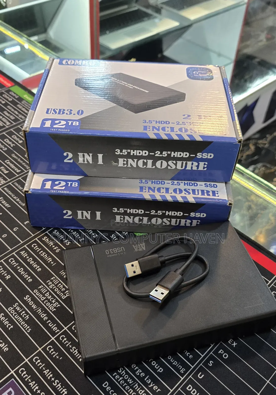 2-in-1 USB 3.0 HDD/SSD Enclosure – 3.5" 2.5" | 6Gbps | Up to 12TB