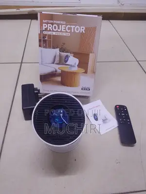 HY300 Mini Cinema Projector With Internal Battery