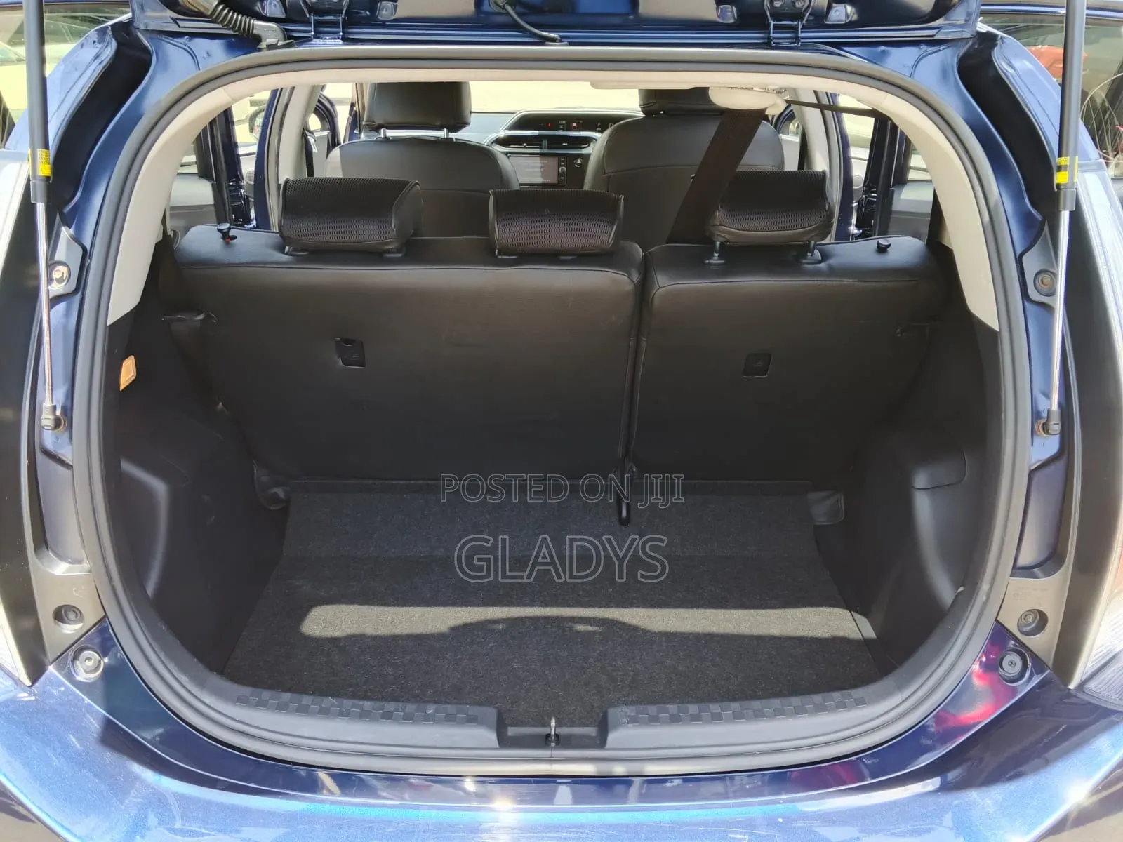 Toyota Aqua 2019 Blue