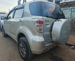 Toyota Rush 1.5 AWD 2011 Silver