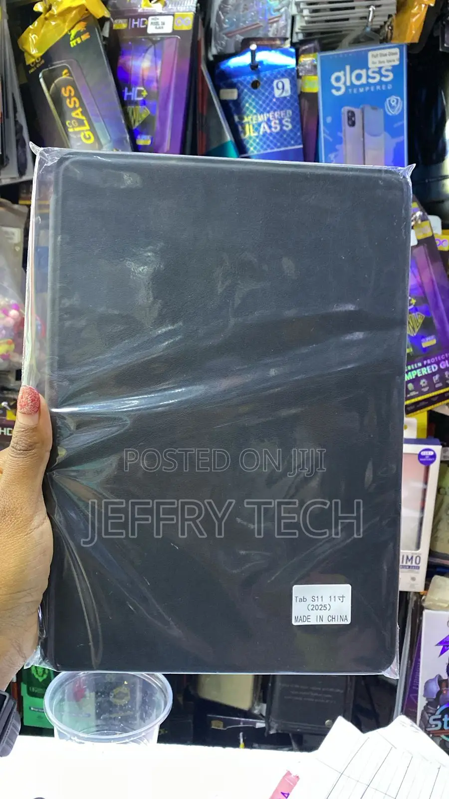 Protective Smart Case in Plastic for the Samsung Tab S11 11-Inch