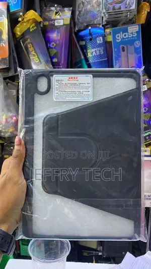 Protective Smart Case in Plastic for the Samsung Tab S11 11-Inch