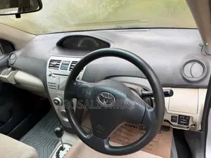 Toyota Belta 2007 Pearl