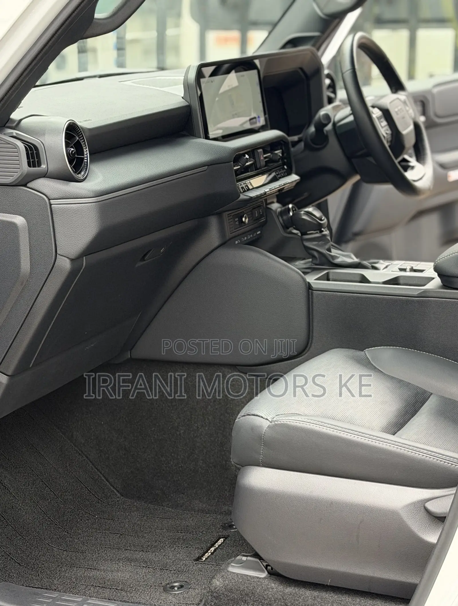 Toyota Land Cruiser Prado 2.8 2024 White