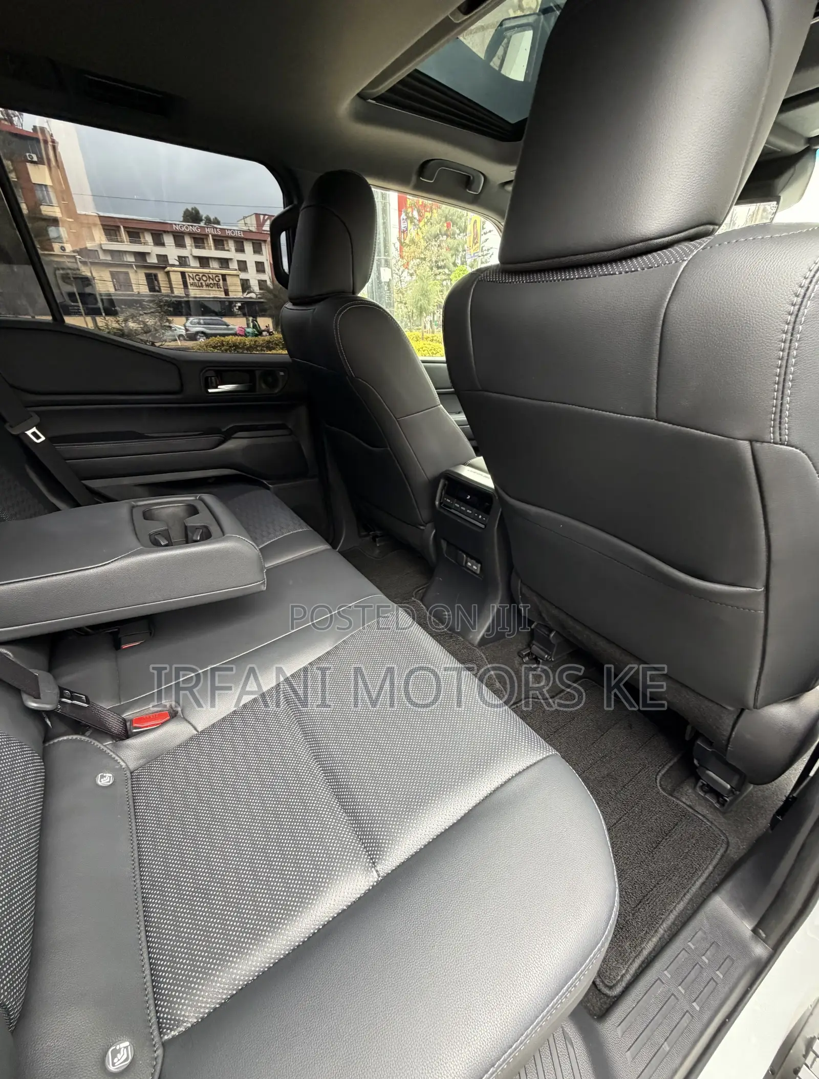 Toyota Land Cruiser Prado 2.8 2024 White
