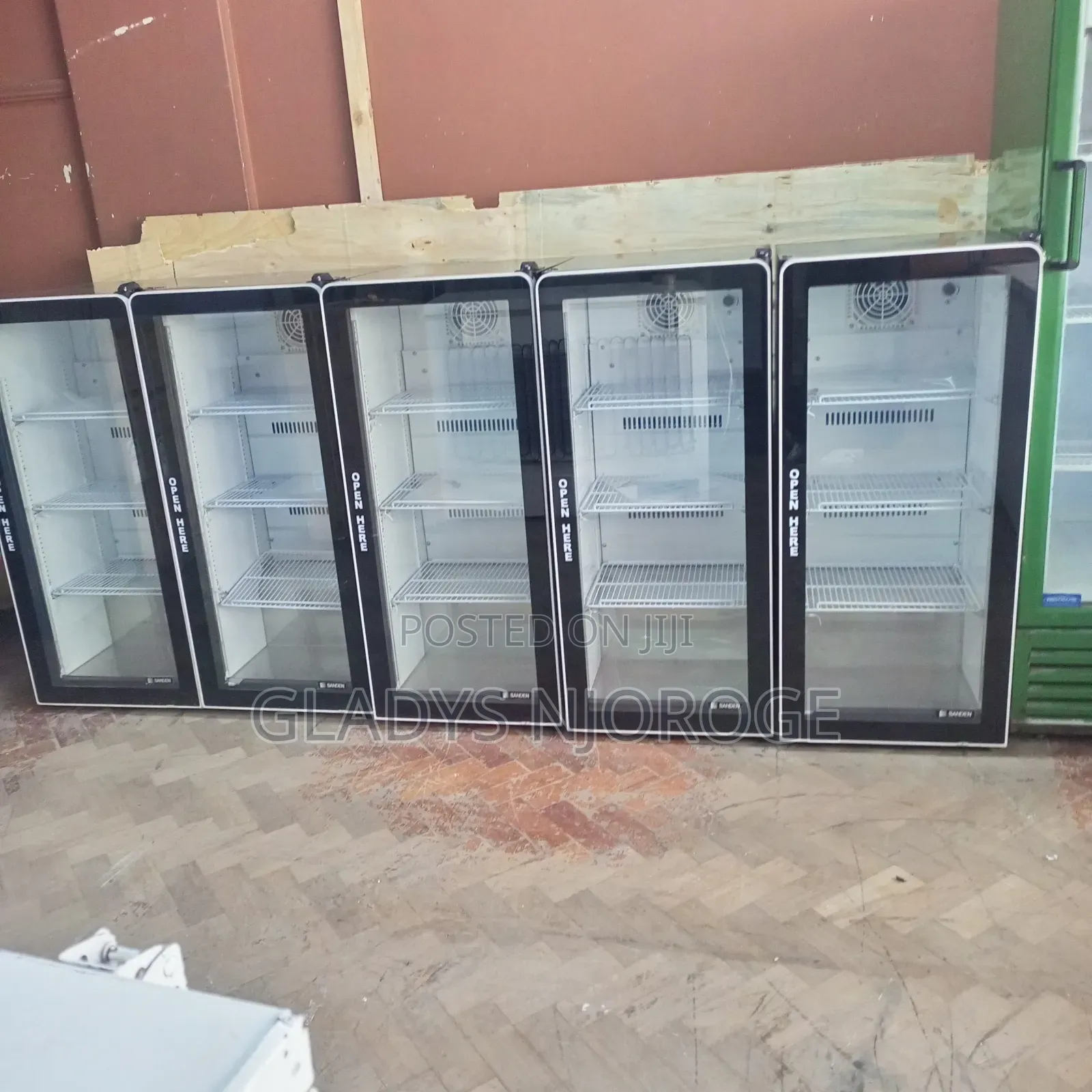 180L Display Fridge ( Medium Size)