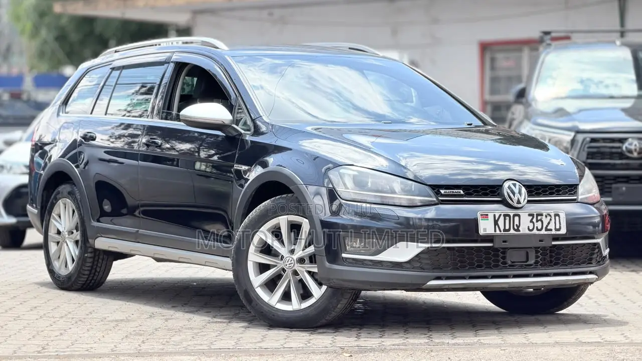 Volkswagen Golf 2016 Black