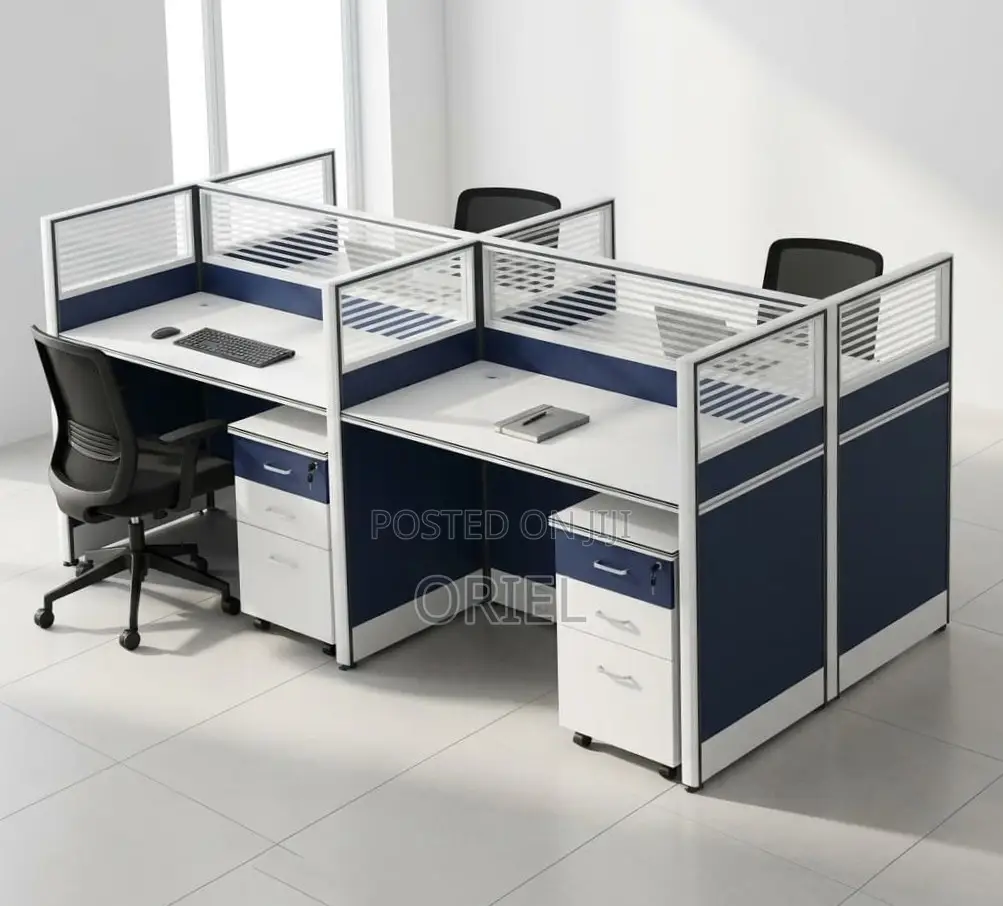 4-Seater Office Workstation : Four-Station Office Workstation