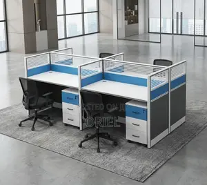 4-Seater Office Workstation : Four-Station Office Workstation