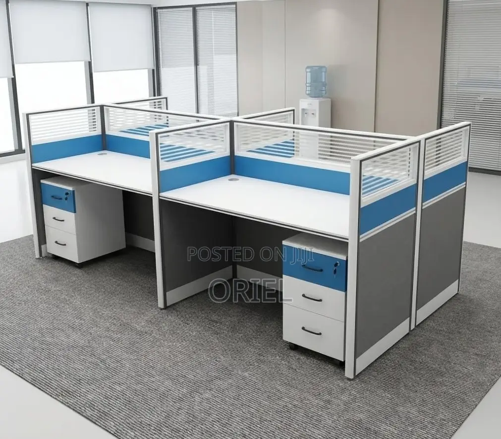 4-Seater Office Workstation : Four-Station Office Workstation