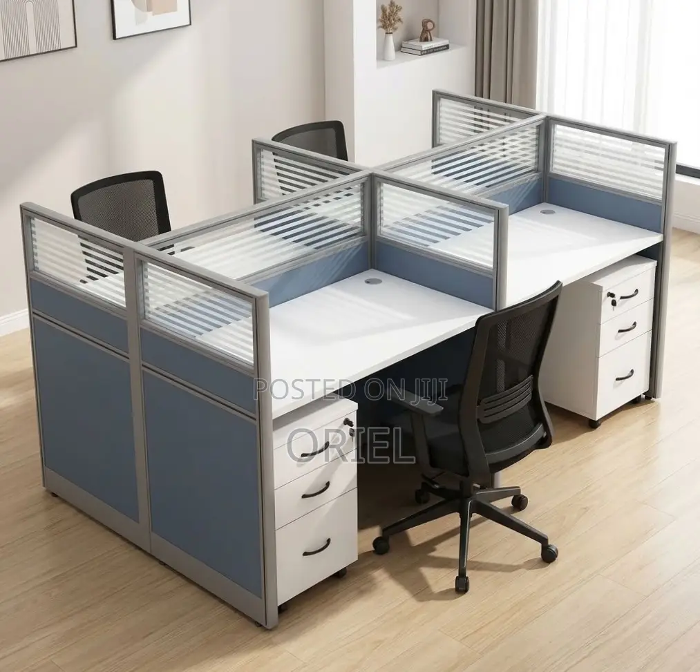 4-Seater Office Workstation : Four-Station Office Workstation