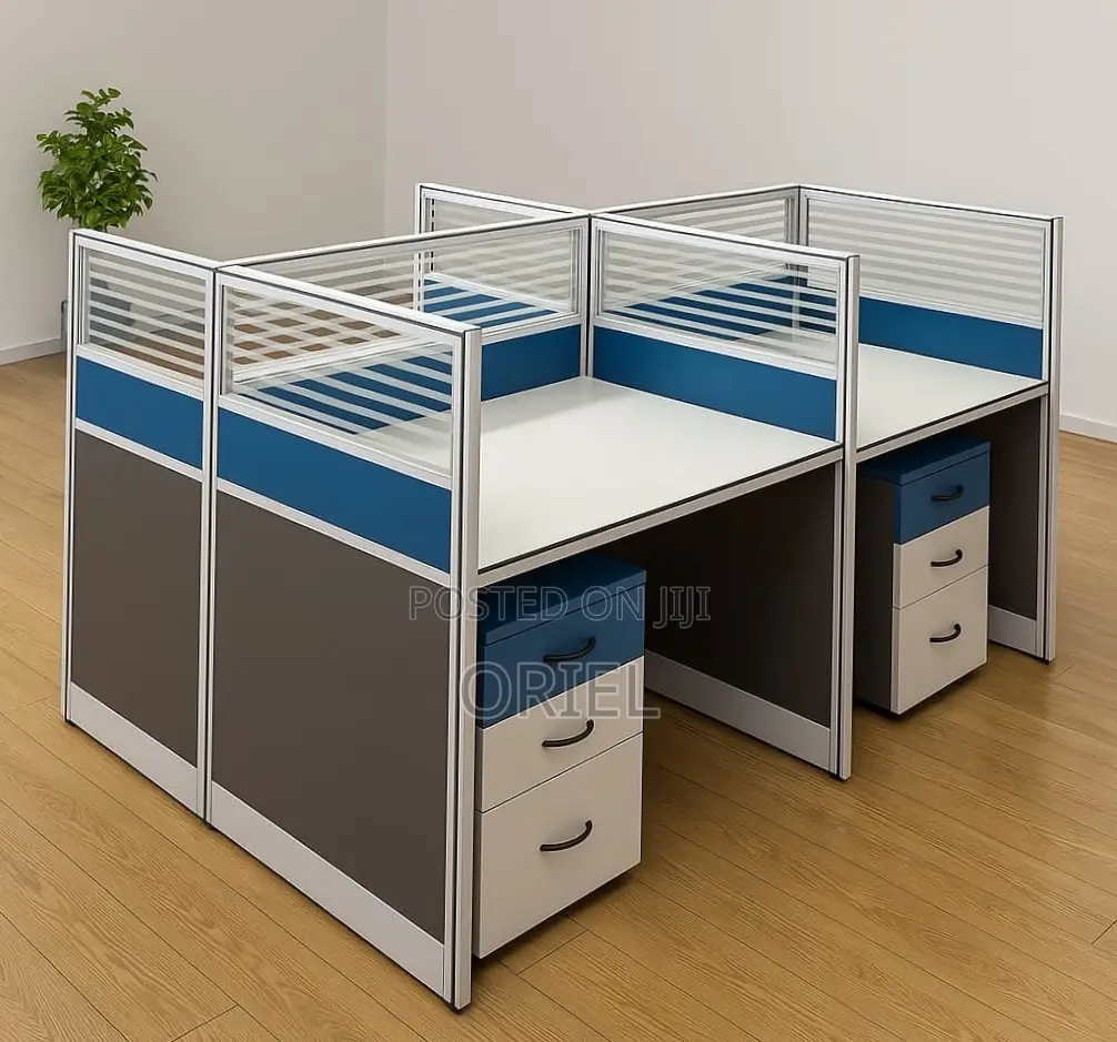 4-Seater Office Workstation : Four-Station Office Workstation