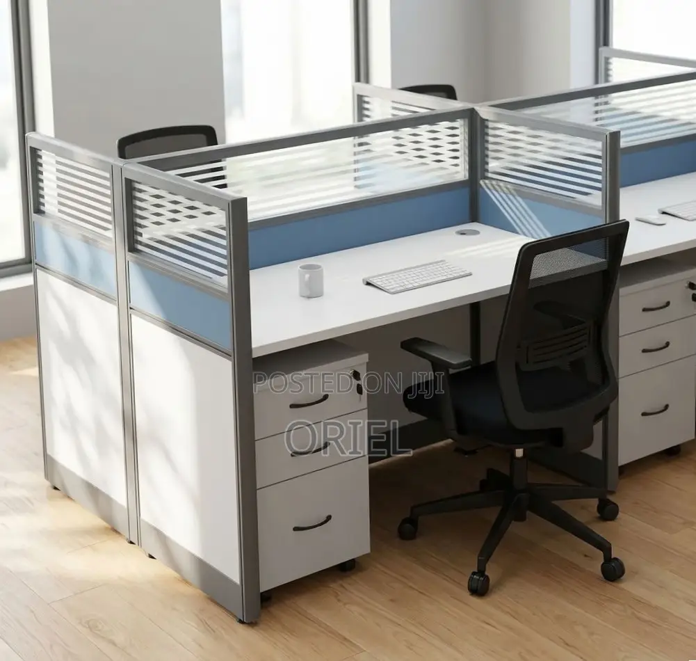 4-Seater Office Workstation : Four-Station Office Workstation