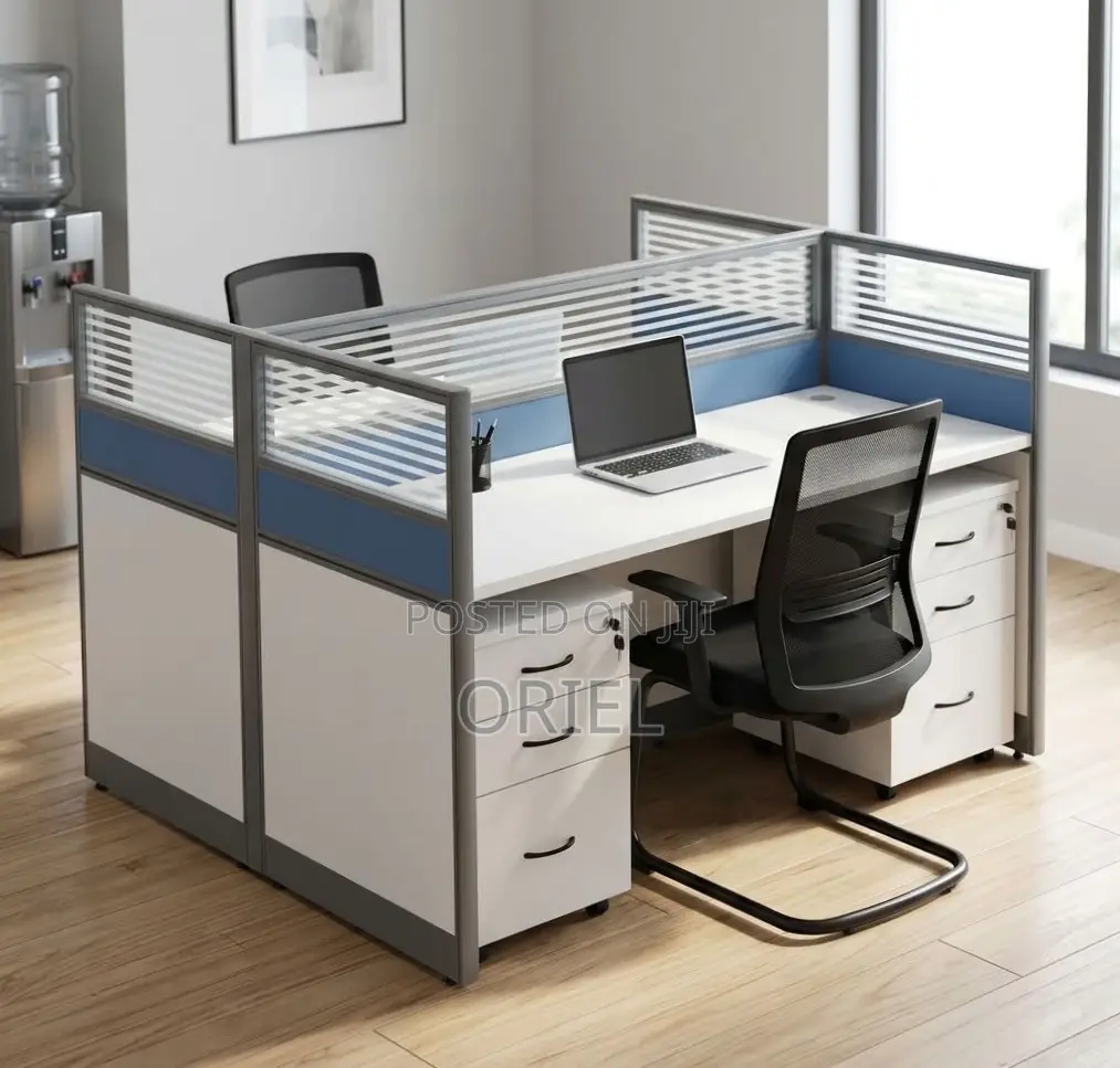 4-Seater Office Workstation : Four-Station Office Workstation