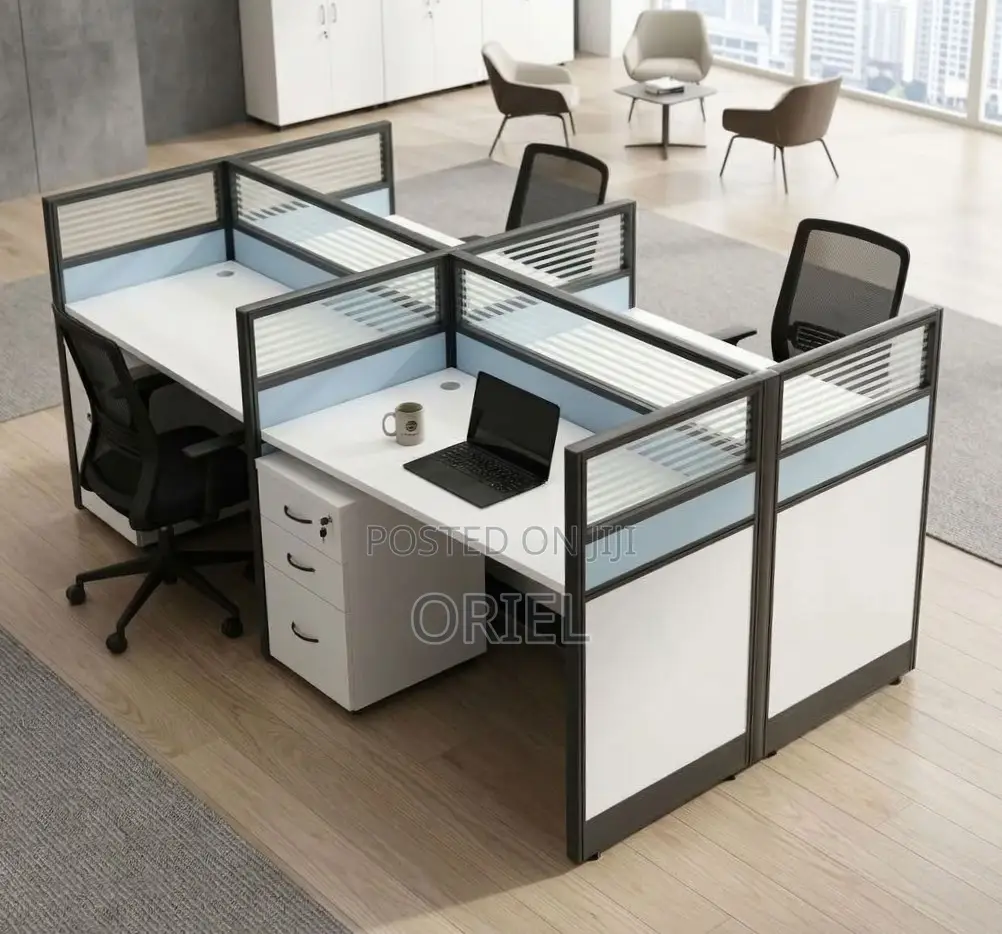 4-Seater Office Workstation : Four-Station Office Workstation