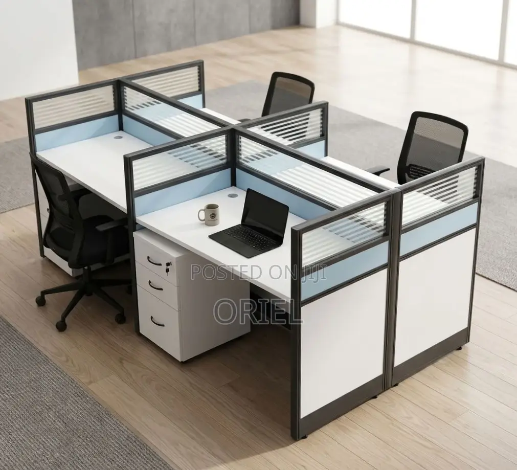 4-Seater Office Workstation : Four-Station Office Workstation