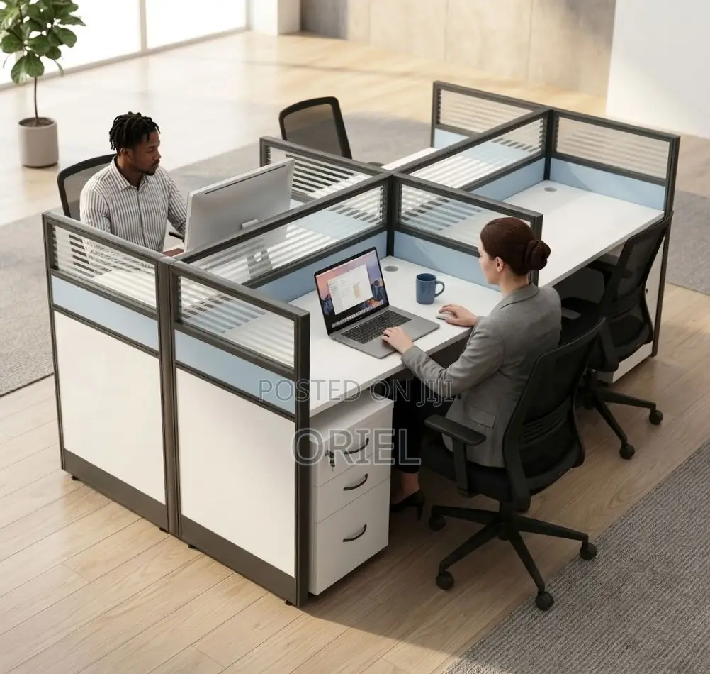 4-Seater Office Workstation : Four-Station Office Workstation