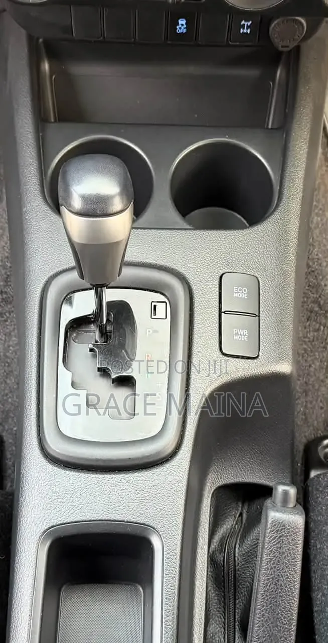 Toyota Hilux Revo Double Cab Deisel 2.4 RWD 2019 Silver