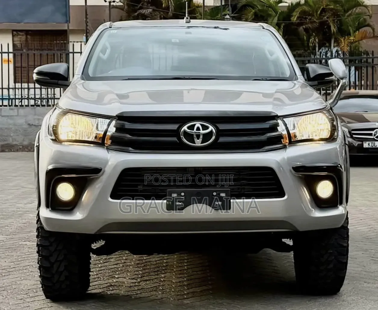Toyota Hilux Revo Double Cab Deisel 2.4 RWD 2019 Silver