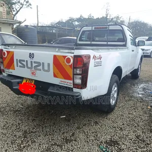 Isuzu D-MAX 2024 White